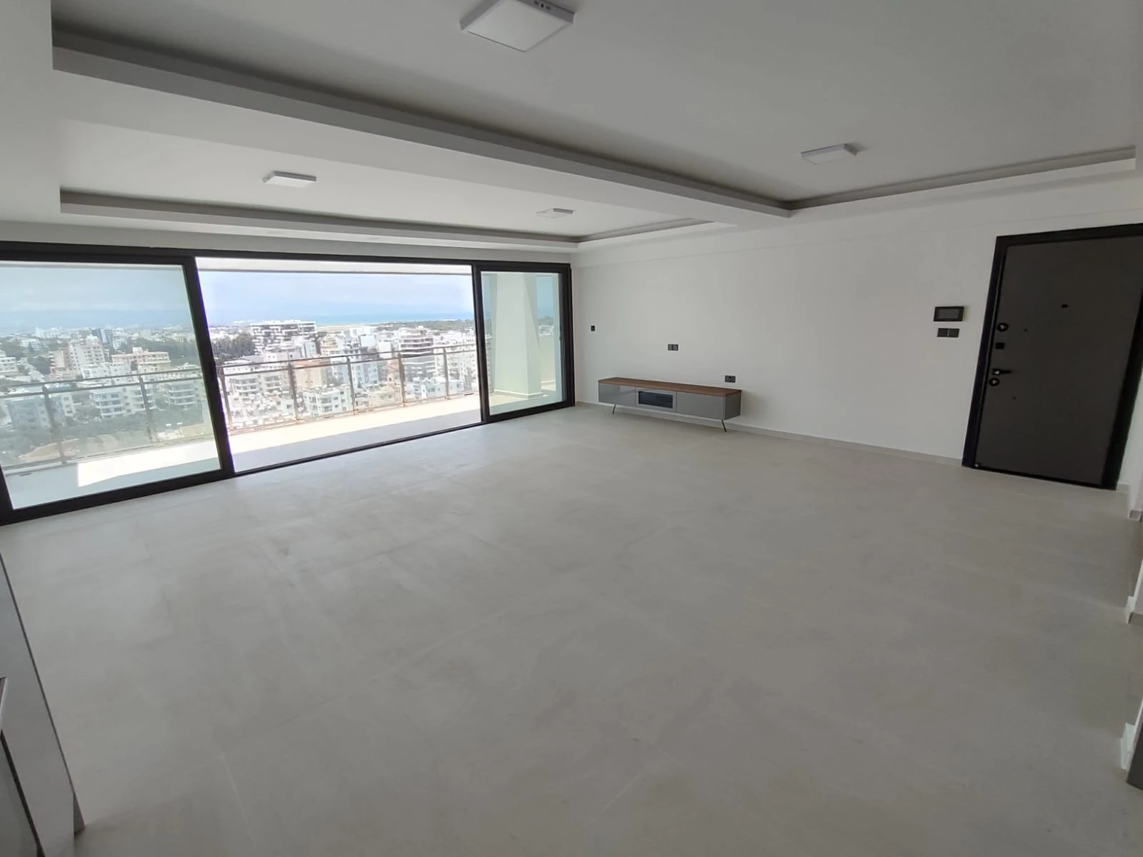 MAĞUSA SAKARYA BÖLGESİ SKY SAKARYA REZİDANS'TA FERAH DENİZ MANZARALI 3+1 SATILIK SIFIR DAİRE — Satılık in Gazimağusa, Sakarya